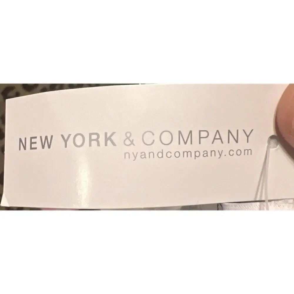 New Women's New York and Company‎ White Tulle Lined Skirt size 2X NWT - Picture 5 of 7